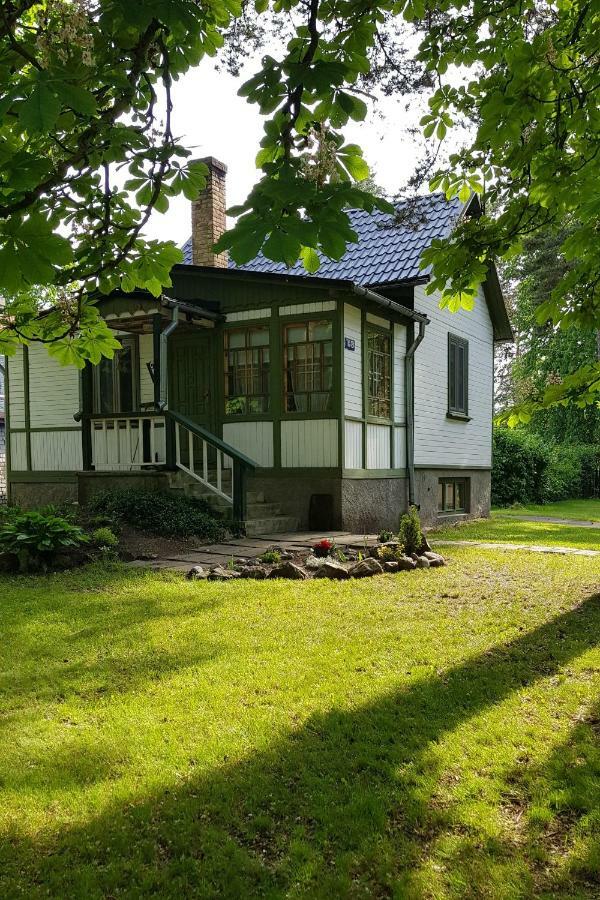 Вилла Mini-House With Garden In Юрмала Экстерьер фото